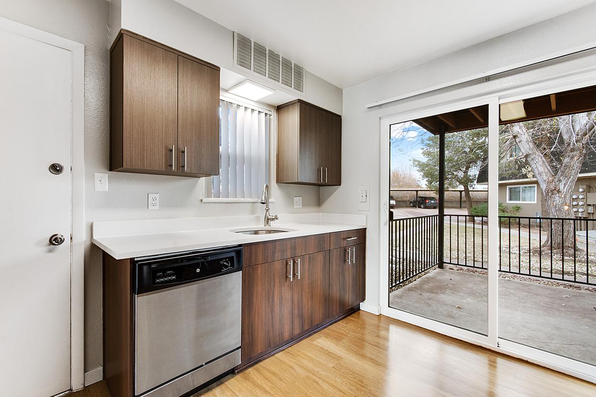 Chateau Apartments Cornerstone Apartments